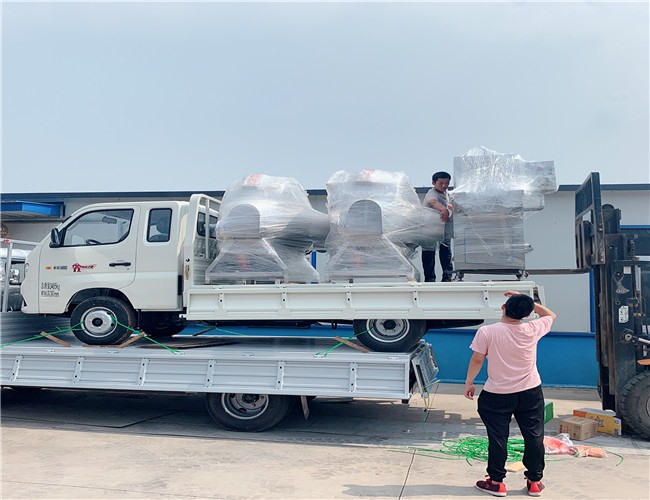 匯品600L可傾燃氣煮鍋2臺，牛肉專用鹽水注射機1臺發(fā)往陜西