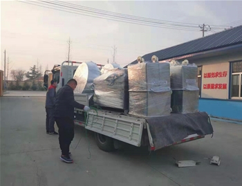 夾層鍋，真空包裝機，料車。晾肉推車發(fā)往安徽